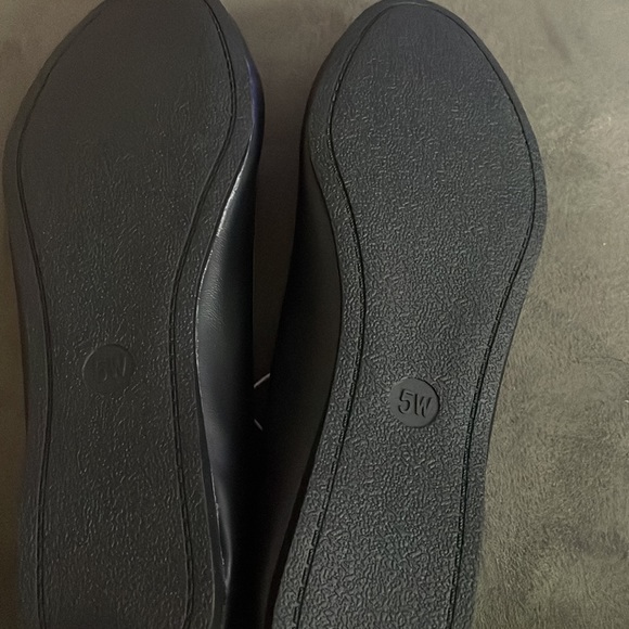 Universal thread Everly flats memory foam slip on black shoe 5W new with tags - Picture 5 of 14